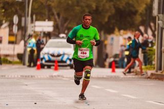Care Jog Runner : fiche du tapis de course à 18 km/h