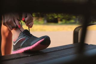 Sportstech F10 : un petit tapis pour marcher et trottiner